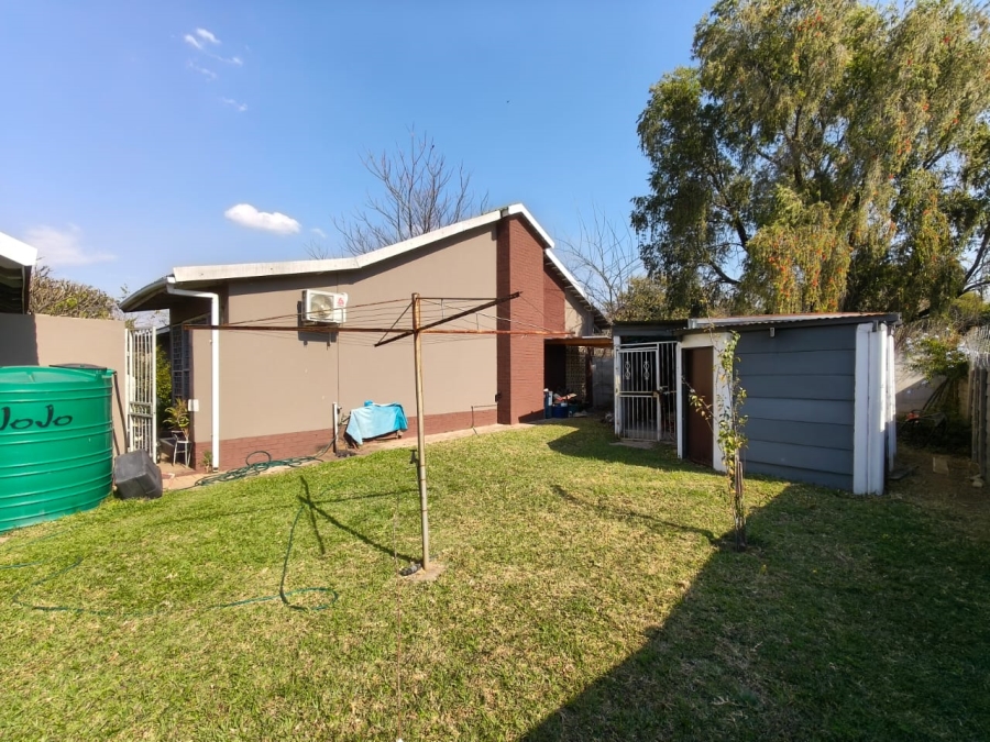 3 Bedroom Property for Sale in Protea Park North West